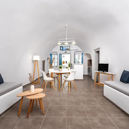 Whitewashed Guest house Messaria (Santorini)