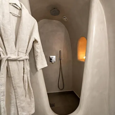 Whitewashed Guest house *