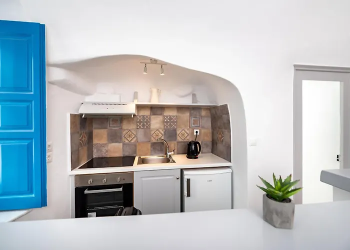 Whitewashed 招待所 3*