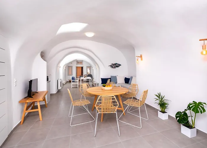 Whitewashed 3* Mesaria