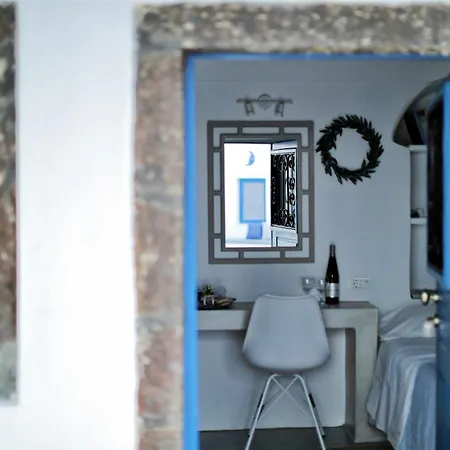 Affittacamere Whitewashed Mesariá